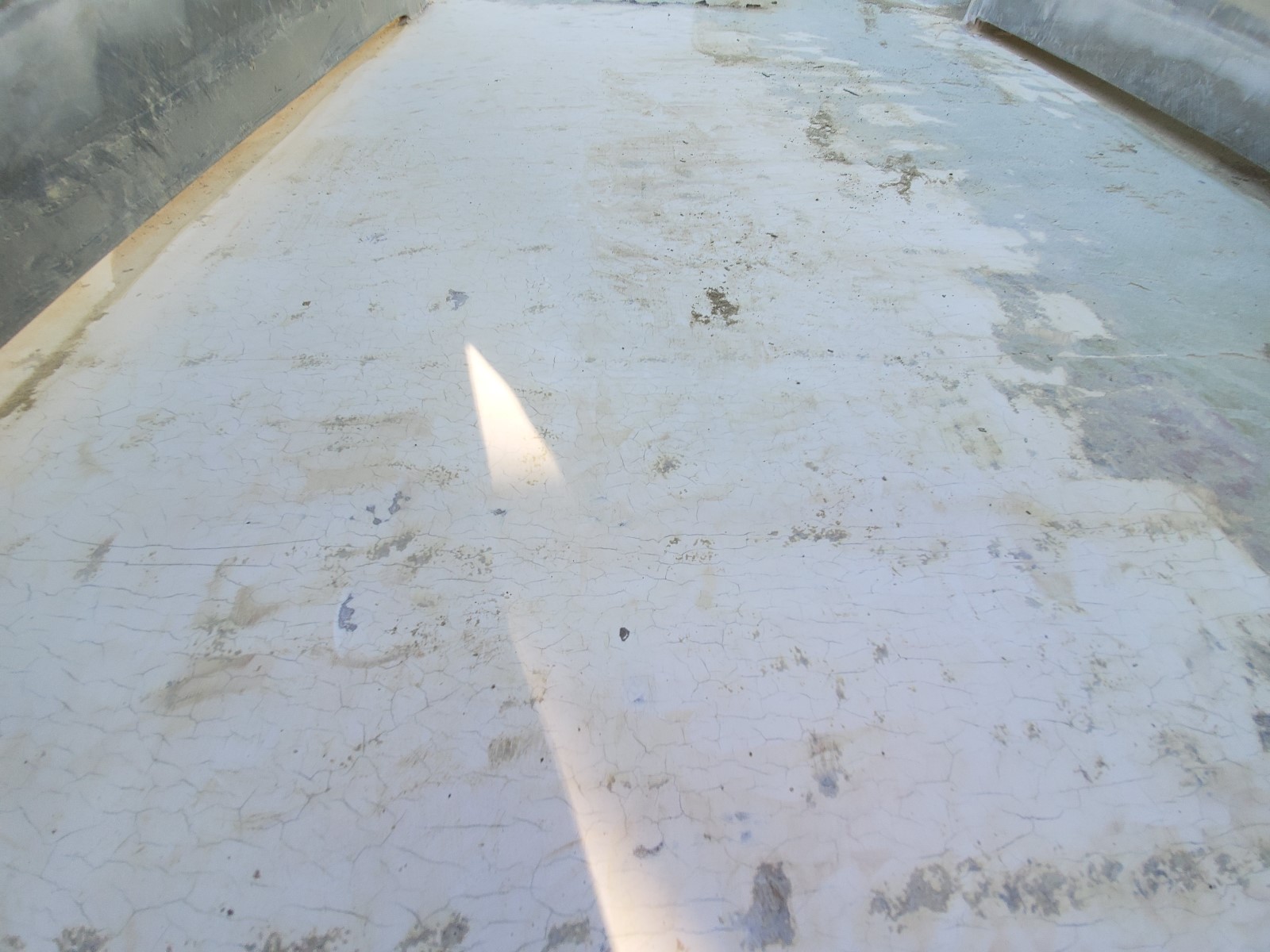 Fiberglass and gelcoat boat repair